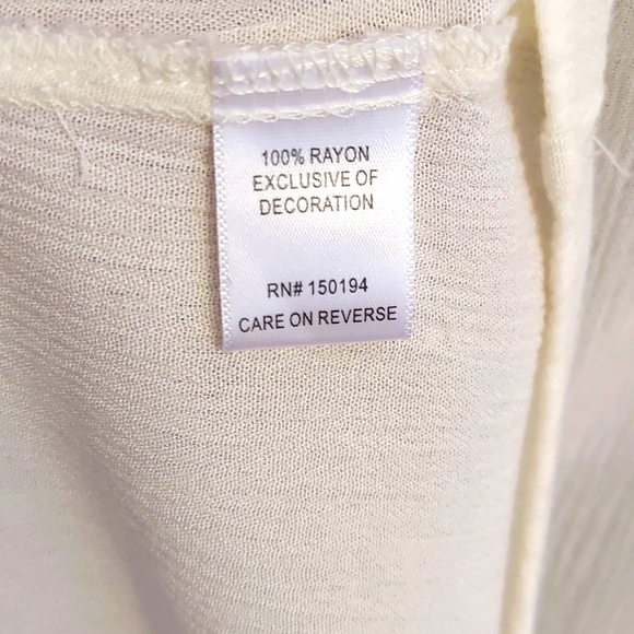 Living Doll Boho Cold Shoulder Floral Tunic - Picture 8 of 9